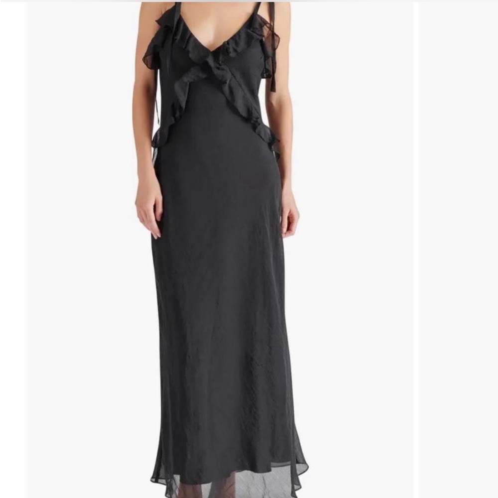 Elegant Black Ruffle Maxi Dress